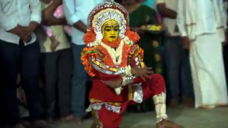 Daiva nartana by a person from the Christian community new controversy Tulunadu Dakshina Kannada 2