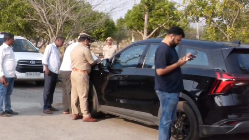 Devanahalli Businessman Robbed 20 lakhs by showing gold desire at low price 2