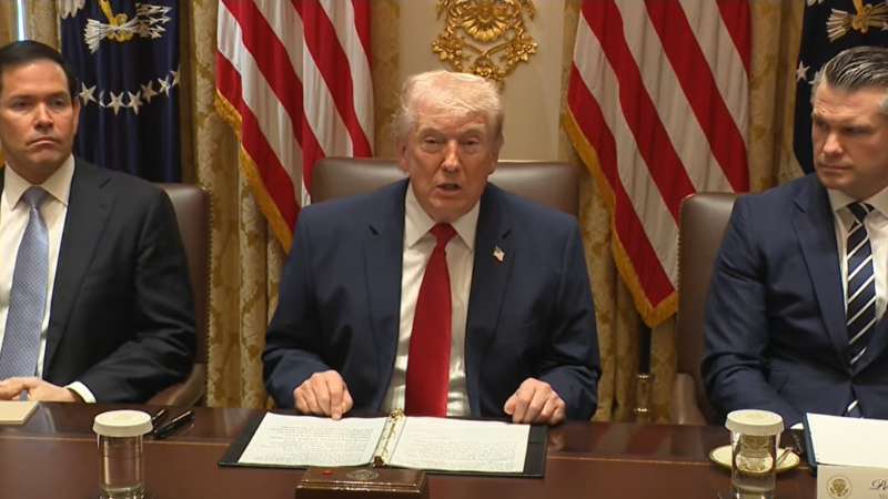 ಅಲಿ ಖಮೇನಿ ನಮ್ಮೊಂದಿಗೆ ಇಲ್ಲ, ಇರಾನ್ನಲ್ಲಿ ಈಗ ನಾಯಕರೇ ಇಲ್ಲ: ಟ್ರಂಪ್ 1 Donald Trump 1 2