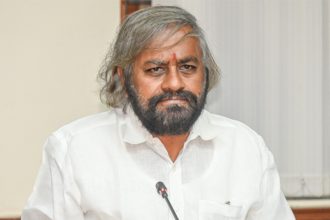 Eshwar Khandre 1