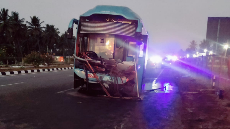 Fatal accident on Bengaluru Mysuru highway four killed