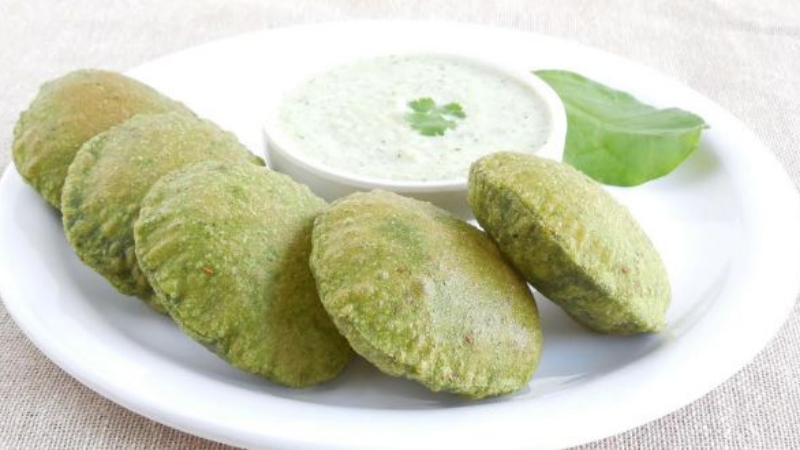 Palak Poori 6