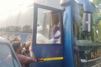 Serial accident near Nelamangala KSRTC driver beaten up by angry commuters Nelamangala Bengaluru 2