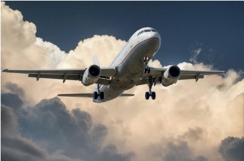United Airlines flight 5