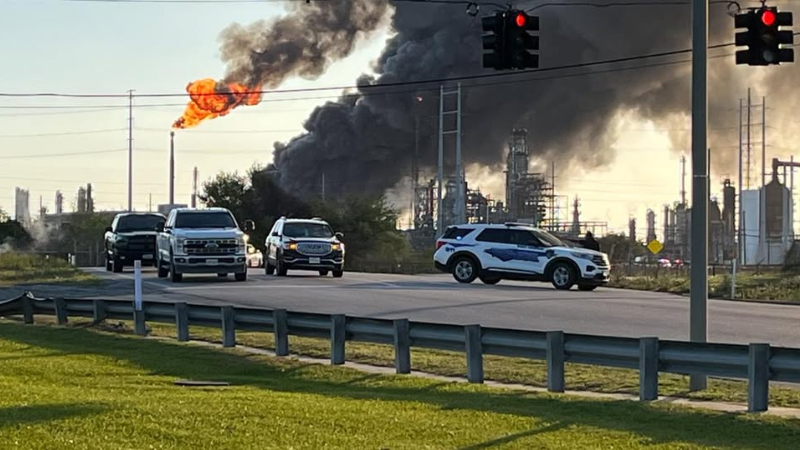 Valero refinery explosion Huge fire smoke seen as Texas plant blows up