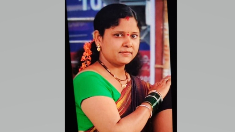 Woman murdered by sugarcane plantation Athani Belagavi 2