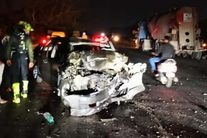car hits lorry three dead in kaggalipura
