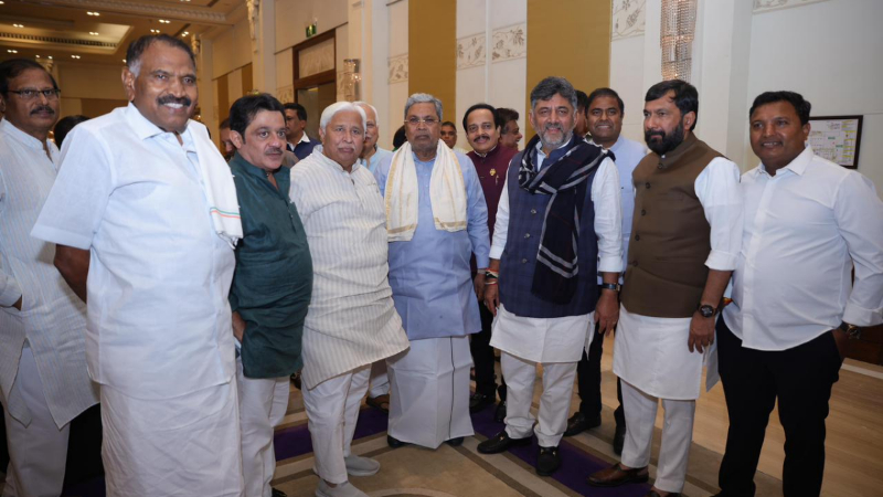 d.k.shivakumar dinner party 1