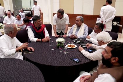 d.k.shivakumar dinner party
