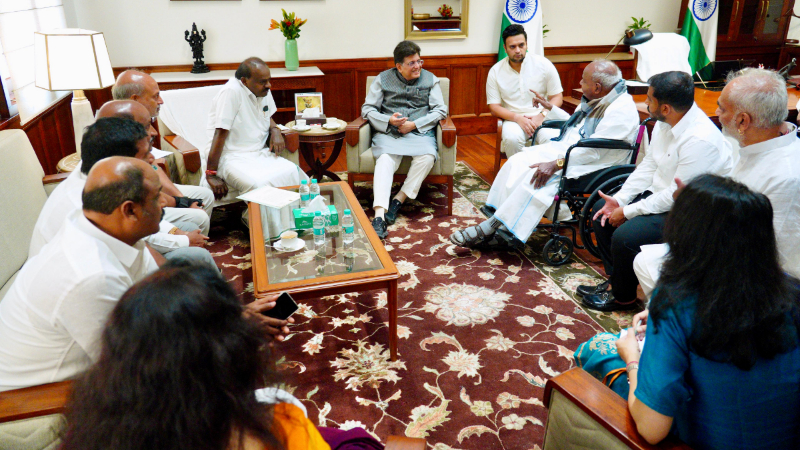 h.d.deve gowda piyush goyal