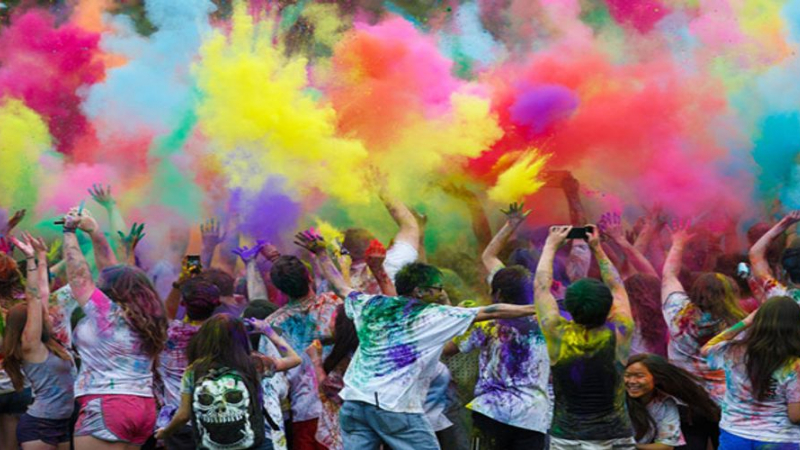 holi 1 2