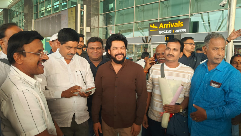 israel iran war 50 kannadigas return to bengaluru airport from dubai safely