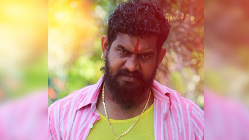 ಕೊಡಗಿನಲ್ಲಿ ಭೀಕರ ರಸ್ತೆ ಅಪಘಾತ - ಚಿತ್ರನಟ ಹರೀಶ್ ಸ್ಥಳದಲ್ಲೇ ಸಾವು 2 Actor Harish