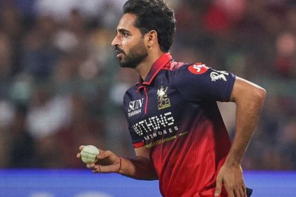 Bhuvaneshwar Kumar RCB Fast Bowler