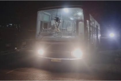 Bus carrying Vinay Kulkarni to jail catches fire bengaluru CBI