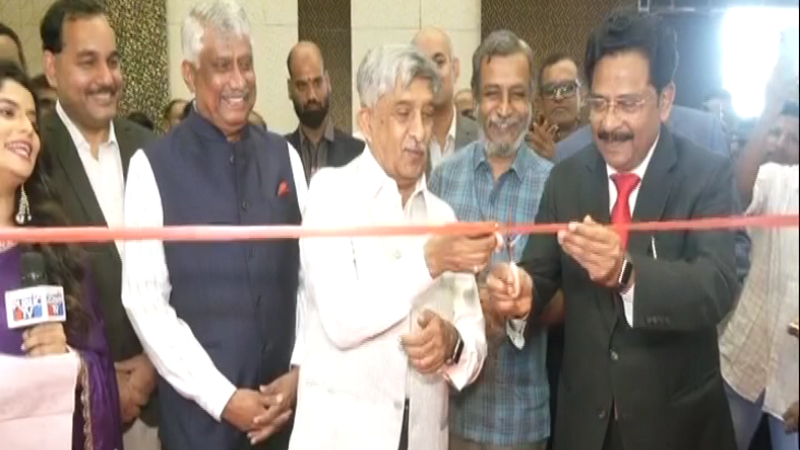 HR Ranganath KC Ramamurthy and VG Joseph Inaugurate Public TV Vidhyapeeta Mega Education Expo Palace Ground Bengaluru