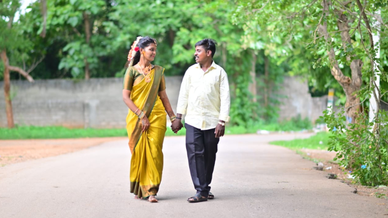 Husband who killed wife with axe surrenders to police Mysuru