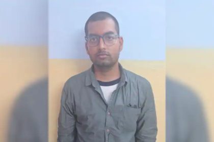 Noida Workers Protest Arrest