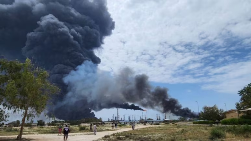 Oil Refinery In Iran