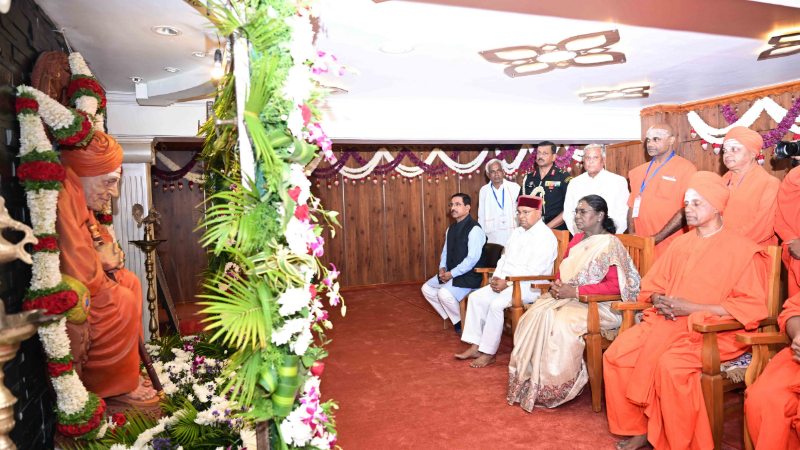 President Murmu In Siddaganga Mutt 2