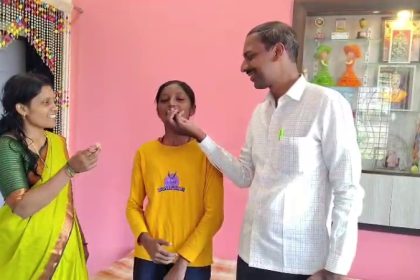 SSLC Results Chikkodis Prathana who studied in a government school secured first place in Karnataka