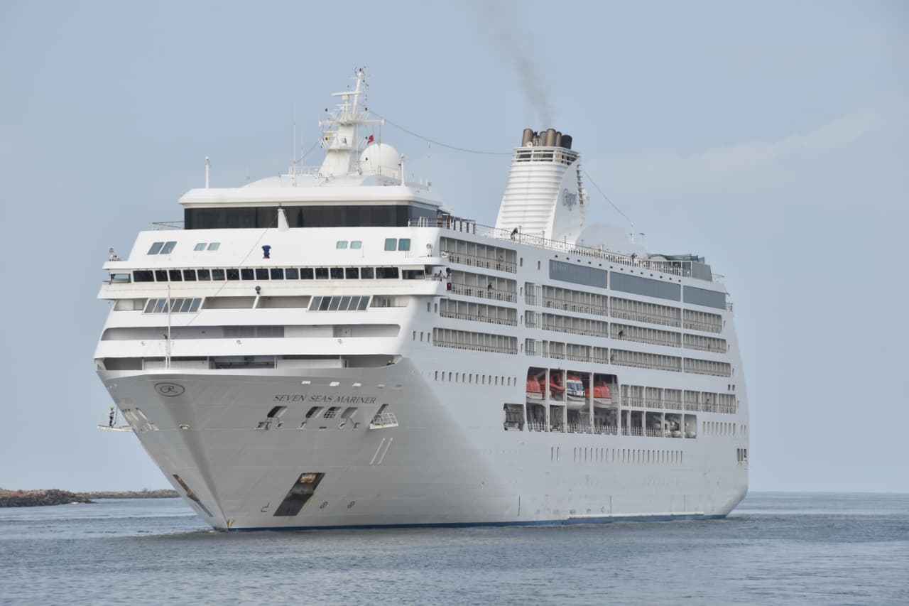 Seven Seas Mariner 1