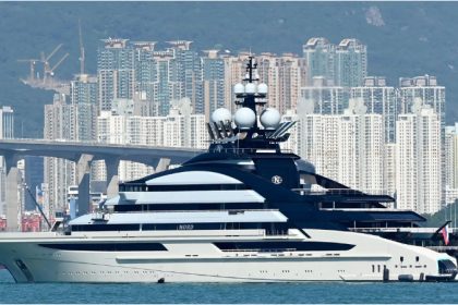 US Iran War 500 million dollar superyacht Nord linked to Putin aide Alexey Mordashov sails through Hormuz amid blockade 1