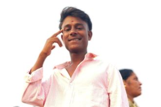An 18 year old youth was killed in a love triangle while going to see a play girisagara Bilagi vikas dalawai
