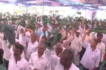 Day and night protest continues demanding irrigation project Farmers call for Hukkeri City Bandh Friday