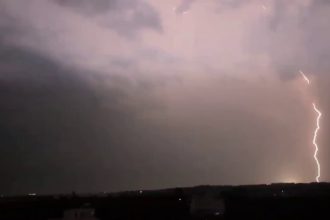 Heavy rain with thunder and lightning in Bengaluru