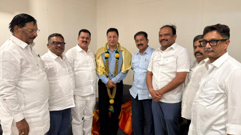 Karnataka MLA Met Randeep Singh Surjewala