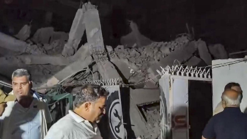 New Delhi 5 Storey Building Collapse