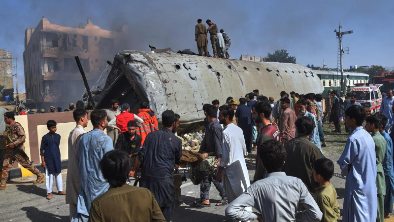 Pakistan Train Bomb Blast 1