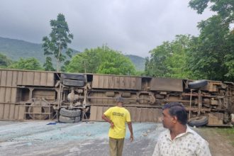 Seabird Bus Oveturns In Ankola
