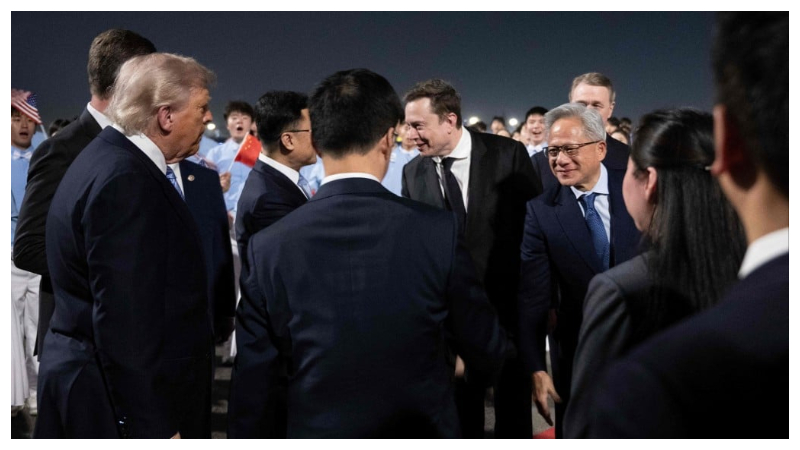 Trump officials stripped of all tech devices for China visit and given burner phones