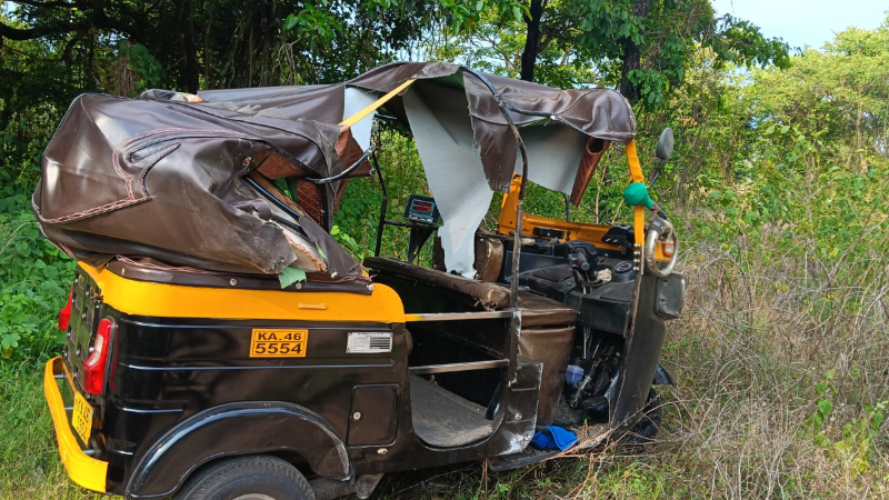 driver loses control auto overturns mother and son die in hassan