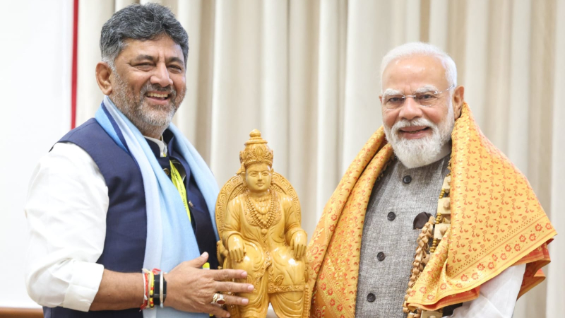 ಡಿಕೆಶಿಯಿಂದ ಮೋದಿ ಭೇಟಿ - ರಾಜ್ಯದ ಕೆಲಸಗಳಿಗೆ ಸಹಕಾರ ಕೇಳಿದ ಸಿಎಂ 9 Chief Minister of Karnataka DK Shivakumar met Prime Minister Narendra Modi in Delhi today 1