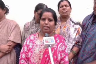Chitradurga Gruhalakshmi Womens anger