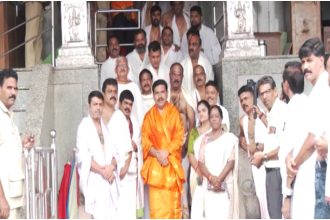 Cross Voting Turmoil in Karnataka BJP State Chief BY Vijayendra Visits Dharmasthala to Seek Divine Intervention