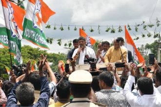 D K Shivakumar road show 1