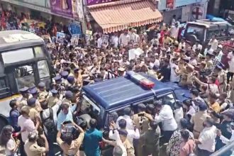 Denied Cabinet Berth Zameer Ahmeds Supporters Stage Massive Protest in Bengaluru Former Corporator Imran Pasha Detained 2