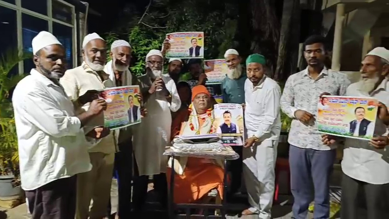 ನಮ್ಮ ಜಮೀರ್ ಸಾಹೇಬ್ರು ಮತ್ತೊಮ್ಮೆ ಮಂತ್ರಿಮಂಡಲ ಸೇರ್ತಾರೆ: ಕೋಡಿಮಠದ ಶ್ರೀ ಭವಿಷ್ಯ 9 Hassan Shivananda Shivayogi Rajendra Swamiji Zameer Ahmed