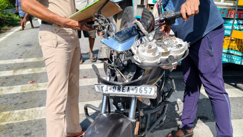 Kolar Lorry Bike Accident Brother Sister Death