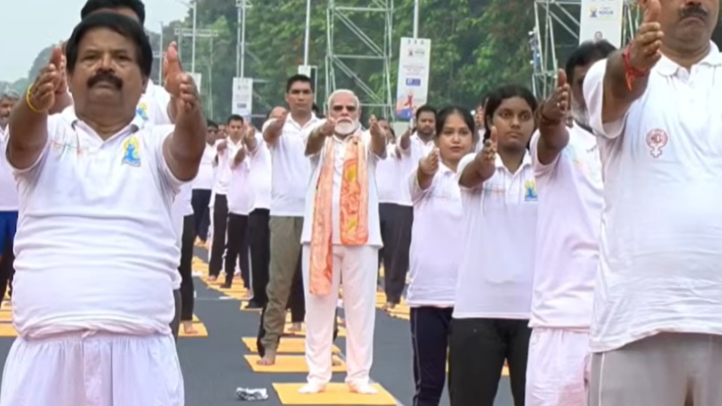 Narendra Modi Yoga 1