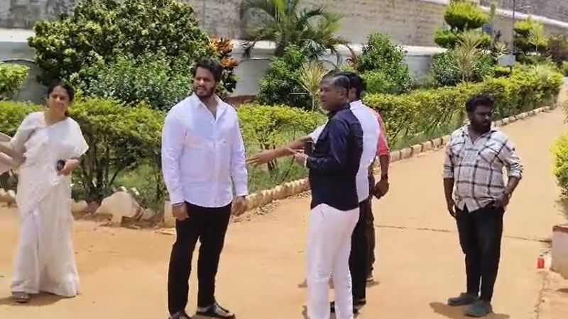 Nikhil jail visit