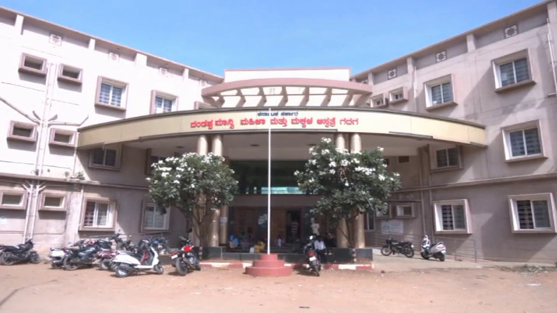 Patients Suffocate OT Closed After Thieves Decamp With AC Pipes at Gadag Government Hospital 3