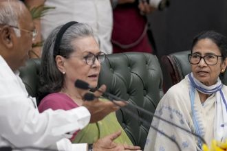 Sonia Gandhi Mamata Banerjee