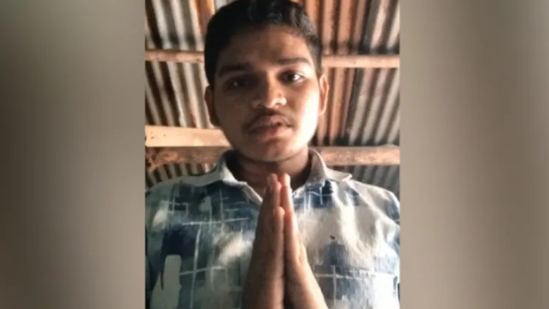 Sorry Mom NEET Student With Folded Hands In Video Before Killing Self