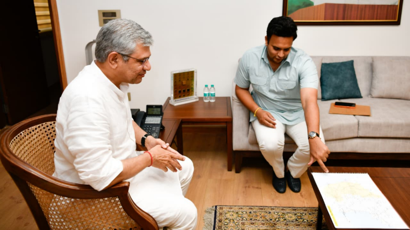 Yaduveer Wadiyar Ashwini Vaishnaw