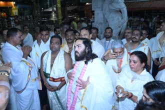 businessman Anant Ambani Visits Kollur Mookambika Temple in Udupi 1